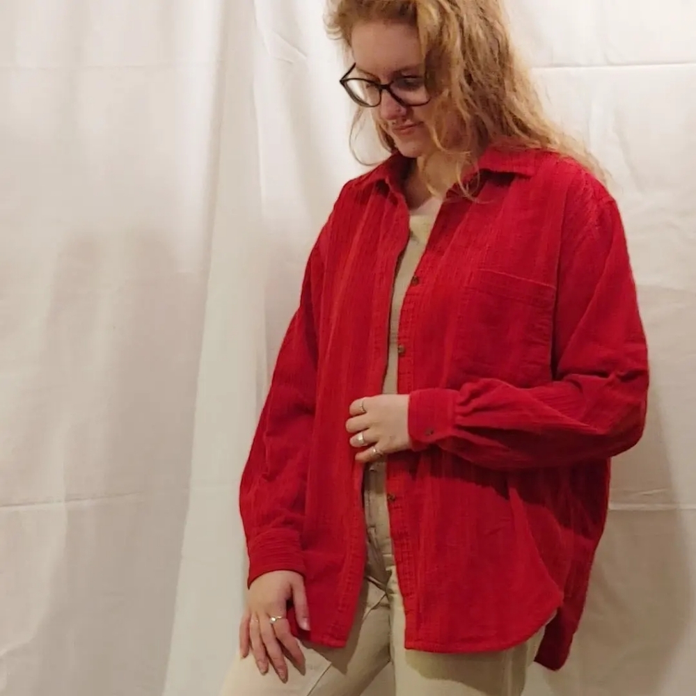 westbound casual • vintage cherry red cord shacket